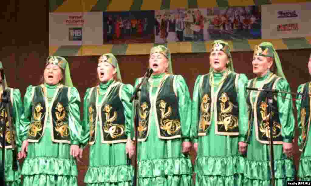 Ялуторның "Сандугач" төркеме