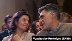 Ресейлік журналист Тигран Кеосаян және оның әйелі, RT телерадиокомпаниясының бас редакторы Маргарита Симониян.