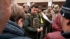 Ілюстративне фото: Президент України Володимир Зеленський під час відвідин Золотого на Луганщині, 26 жовтня 2019 року