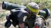 Un soldat ucrainean în cadrul unui exercițiu militar, 26 mai 2021.