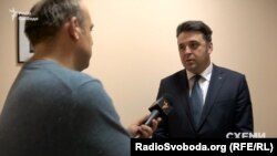 Головуючий у Комісії з питань вищого корпусу державної служби Костянтин Ващенко зазначає, що держсекретар – дуже відповідальна посада