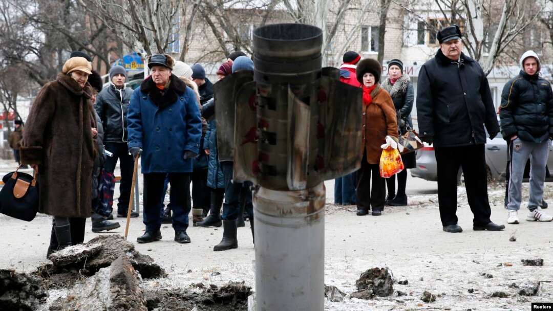 Краматорськ, 10 лютого 2015 року. Внаслідок ракетного обстрілу міста з боку російських гібридних сил тоді загинули 15 людей і 15 були поранені