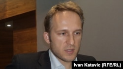 Vedran Džihić: Ako Dodik nastavi da stoji na strani Putina, mislim da onda neće biti druge nego da mu Evropska unija na sastanku u martu uvede sankcije.