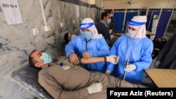 ډاکټر وايي، پکار ده ولس د ګڼې ګوڼې په ځایونو کې احتیاط وکړي.