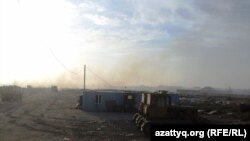 Свалка мусора в Южно-Казахстанской области. Июль 2014 года. Иллюстративное фото.