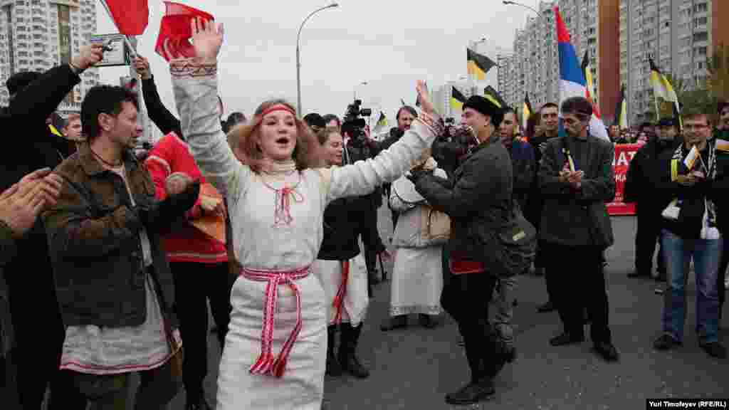 Славян биюләре.