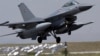 Norveški avion F-16 (fotoarhiv)