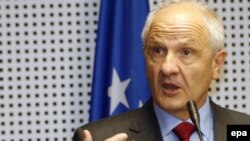 Fatmir Sejdiu na konferenciji za novinare u Vlori u Albaniji, 24. jun 2009.