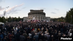 Armenia -- Three political forces hold a rally in Liberty Square, Yerevan, 10Oct2014
