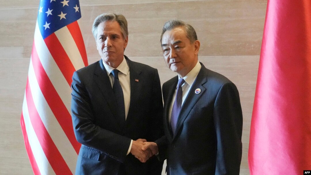 Američki državni sekretar Entoni Blinken i kineski ministar spoljnih poslova Vang Ji, na marginama skupa ASEAN, 27. jul 2024.
