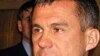 Премьер министр Рөстәм Миңнеханов электрон хөкүмәтне үстерергә тели. Тик Интернет хезмәтләре кыйммәт. 