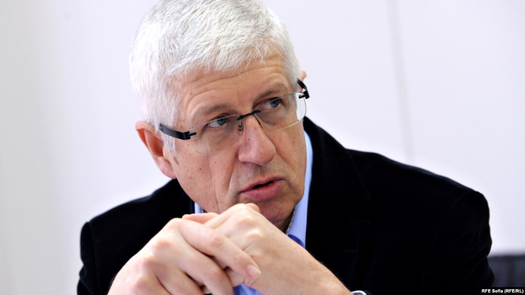 Румен Овчаров