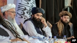 طالبانو ادعا کوي چې په حکومت کې یې د هر قام وګړي شامل دي ـ پخوانی انځور.