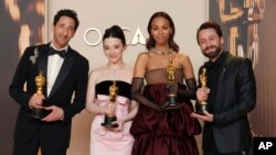 Dobitnici Oscara (slijeva nadesno): Adrien Brody, Mikey Madison, Zoe Saldana i Kieran Culkin, Los Angeles, SAD, 2. marta 2025.