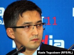 Председатель комитета информации и архивов министерства связи и информации Болат Берсебаев. Алматы, 31 октября 2011 года.