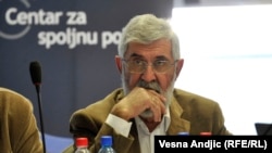 Aleksandar Popov: Vučić koristi retoriku za koju zna da nema efektivnu snagu