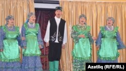 Роза Яхина (уңнан икенче)