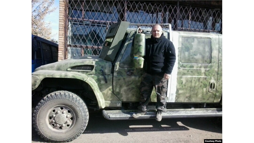 Цей броньовик належав синові Януковича. Тепер він на передовій в українських військових.