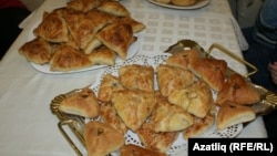 "Бүгенге көндә Казанда татарча хезмәт күрсәтә торган, татар мохите булган кафелар юк диярлек”