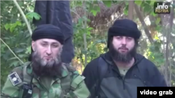 Скриншот видео о боевиках ИГ в Сирии, герои которого - предположительно выходцы с Северного Кавказа.