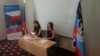 Нела Лискова (слева) на прессц-конференции по сулчаю открытия так называемого представительства группировки «ДНР» в Чехии. Острава, сентябрь 2016 года