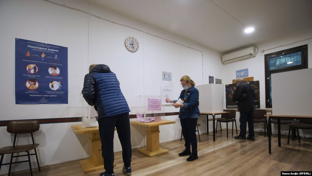 Glasanje na opštim izborima u Srbiji 21. juna