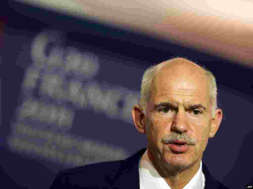 Grčki premijer George Papandreou, 03.11.2011. Foto: AFP / Lionel Bonaventure