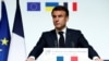 Francuski predsednik Emanuel Makron govori na konferenciji za novinare na kraju konferencije za jačanje podrške Ukrajini, Pariz, 26. februar 2024.