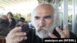Armenia -- Turkish sculptor Mehmet Aksoy is interviewed by RFE/RL's Armenian service, Istanbul, 26Apr2011