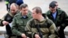 Главрь группировки «ДНР» (второй слева) Александр Захарченко. Донецк, ноябрь 2014 года