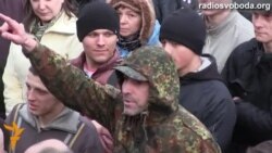 На Майдані поставили ультиматум владі і вимагають відставки Авакова
