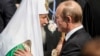 «Росія захищатиме православних, як захищає російськомовних» – реакція Москви на рішення Константинополя