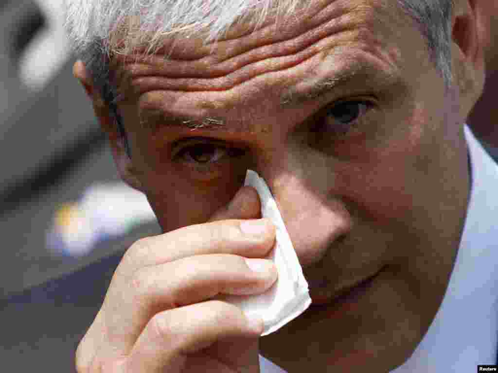 BiH - U Srebrenici je obilježena 15. godišnjica genocida nad više od 8.000 Bošnjaka u ljeto 1995. Komemoraciji je prisustvovao i srbijanski predsjednik Boris Tadić, 11.07.2010. Foto: Reuters / Dado Ruvić