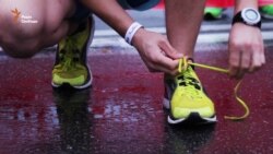 У Києві в День Незалежності України відбувся святковий забіг у вишиванках (відео)