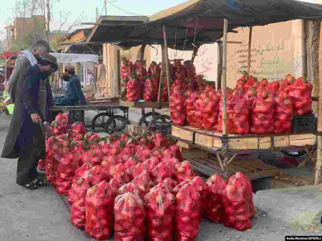 د کندهار د انارو صادراتو کمښت او د وطني مېوو کارولو کمپاین 