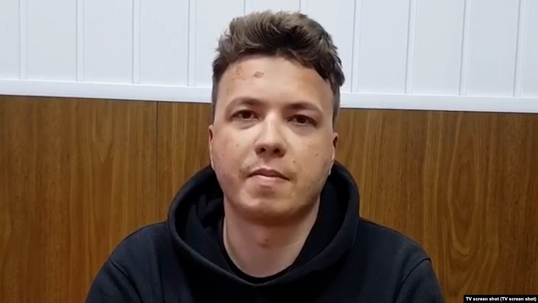 Western leaders are demanding the release of journalist Raman Pratasevich and his girlfriend, who were detained when the plane landed in Minsk.