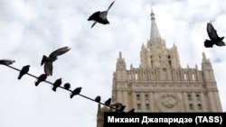 Здание МИД РФ на Смоленской площади в Москве.