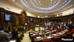 ԱԺ նիստերից մեկը, արխիվ