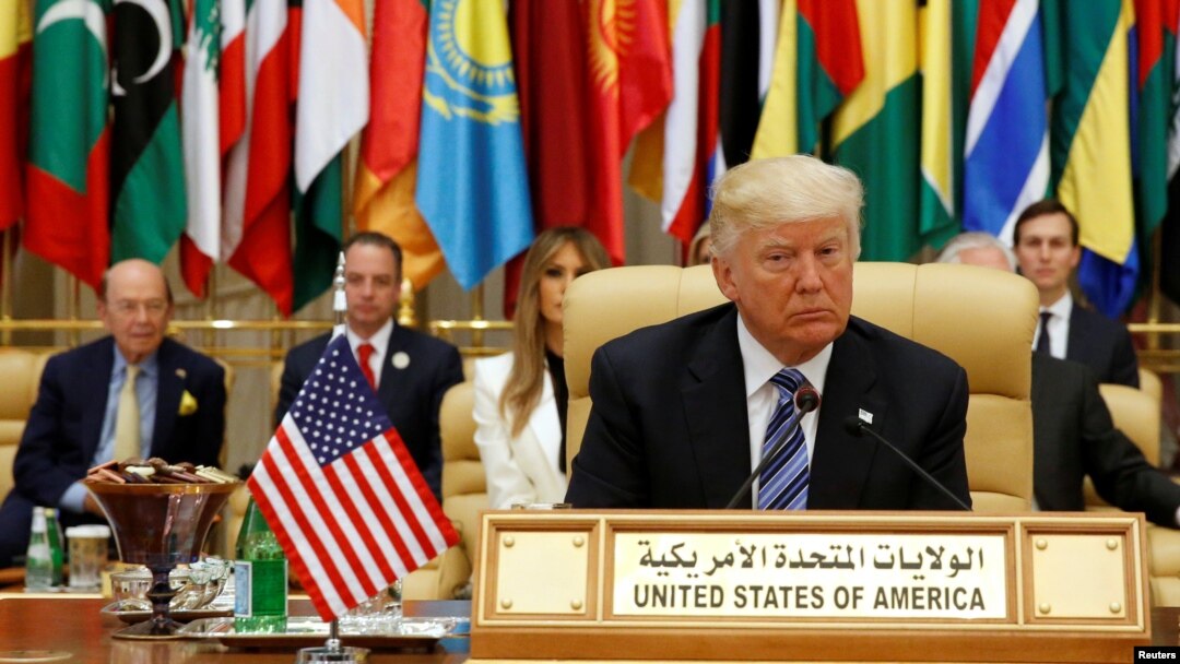 Президент США Дональд Трамп взяв участь в Арабсько-ісламсько-американському саміті в Ер-Ріяді, Саудівська Аравія, 21 травня 2017 року