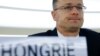 Ce-i cere ministrul ungar de Externe lui Klaus Iohannis?