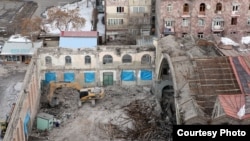 Արխիվ - Երևանի «Փակ շուկայի» ծածկի քանդումը, 2-ը մարտի, 2012թ․