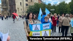 Акция в память о жертвах геноцида крымскотатарского народа. Прага, Чешская Республика, 18 мая 2025 г.