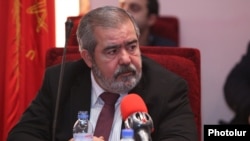 Armenia - Hrant Markarian, a leader of the Armenian Revolutionary Federation, attends a conference in Yerevan, 9 December 2015.