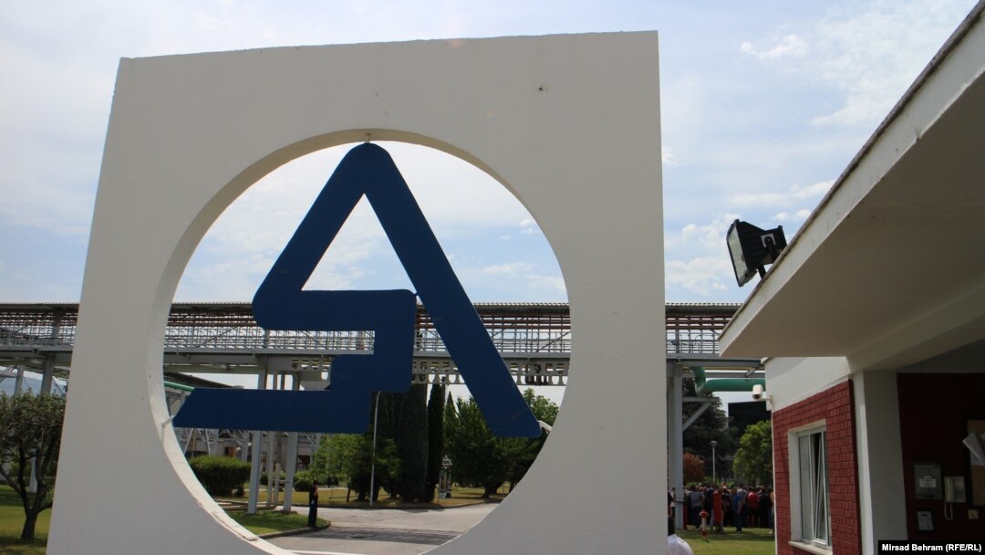  Aluminij