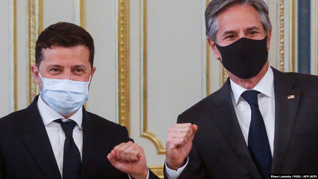 Ukrajinski predsednik Volodimir zelenski i američki državni sekretar Antoni Blinken u Kijevu 6. maja