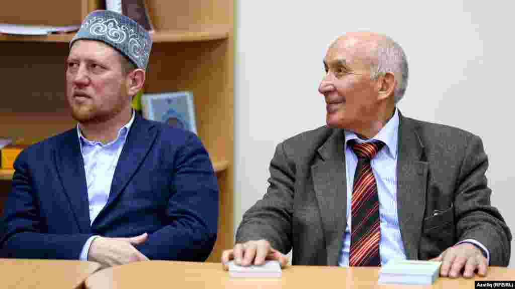 "Ярдәм" мәчете имамы Илдар хәзрәт Баязитов (с), шагыйрь Равил Фәйзуллин