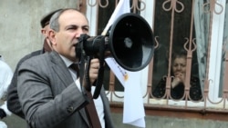 Փաշինյանը Փոստանջյանին առաջարկում է դիմել իրավապահներին